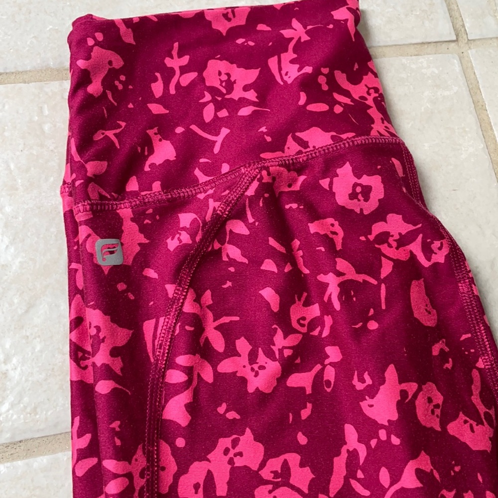 Fabletics powerhold legging, highrise, size M